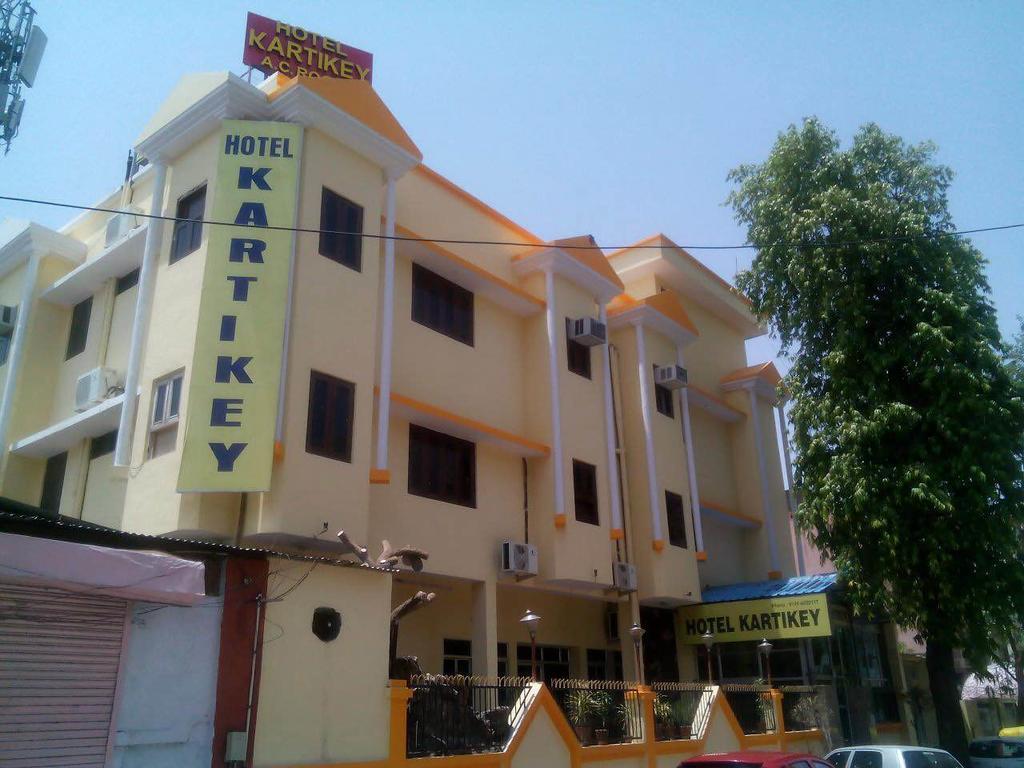 Hotel Kartikey Divisione di Divisione di Jaipur Esterno foto